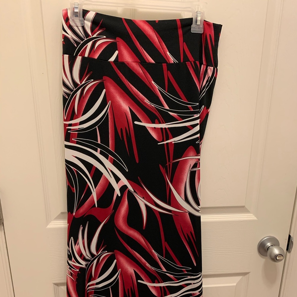 Red/Black/White Maxi Skirt!